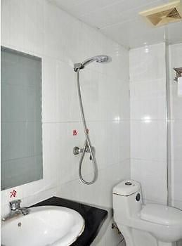 Wuhan Tianlun Holiday Hotel Extérieur photo